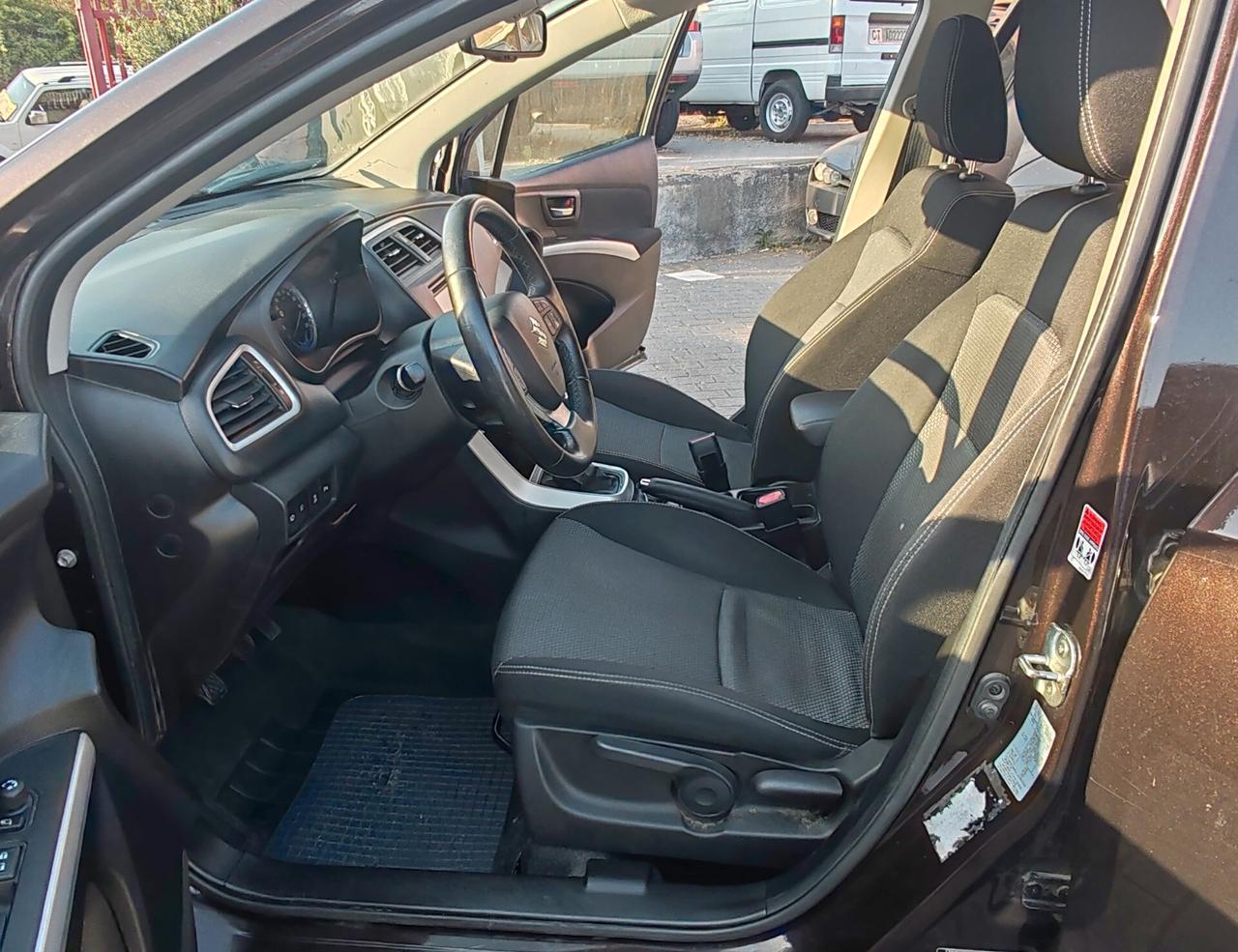 Suzuki SX4 S-Cross 1.6 DDiS 4WD All Grip Star View
