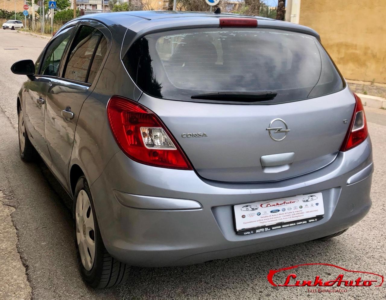 Opel Corsa 1.2 5 porte Club 80CV-2008