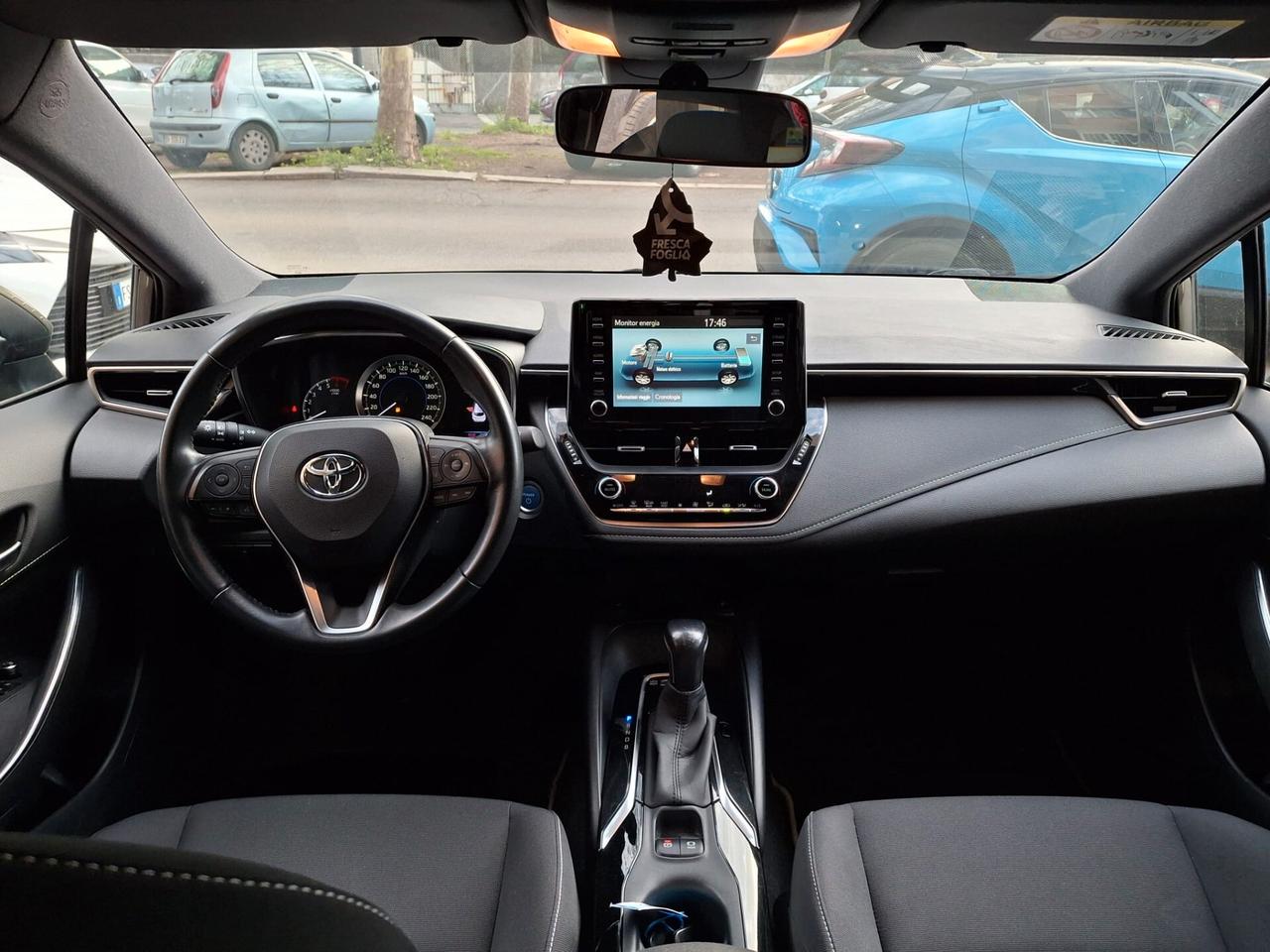 Toyota Corolla TS 1.8 Hybrid Business