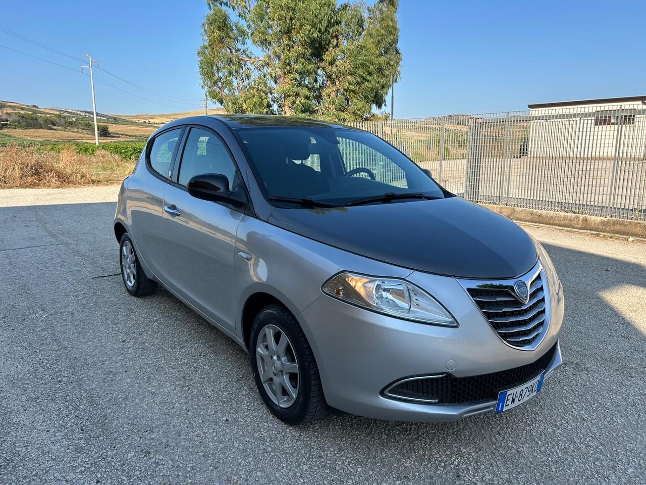 Lancia Ypsilon 1.2 69 CV 5 porte GPL Ecochic Gold
