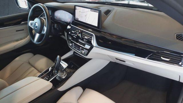 BMW 540 d 48V xDrive Touring Msport Aut. + Tetto apr.