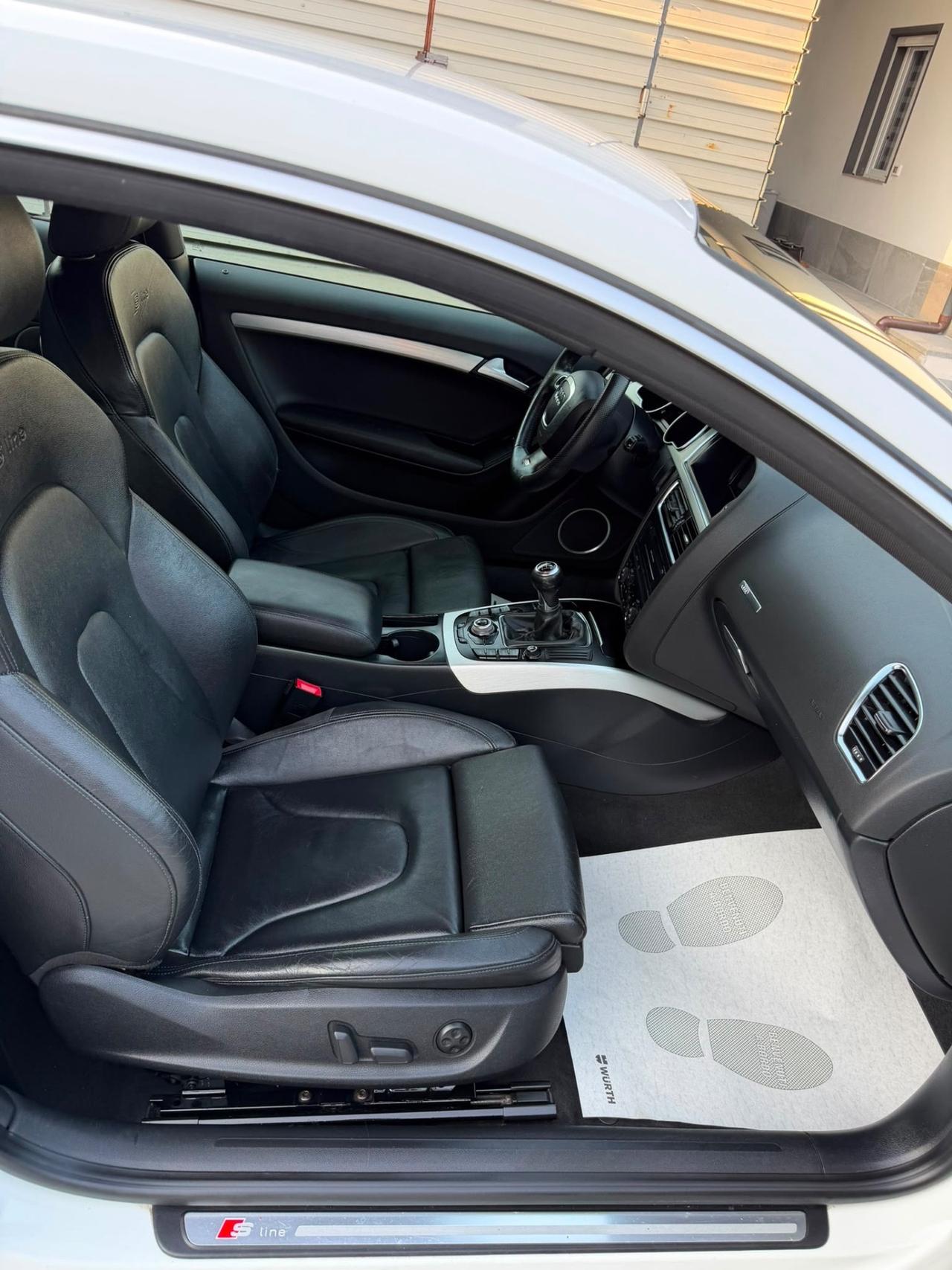 Audi A5 2.0 TFSI 180 CV Ambition