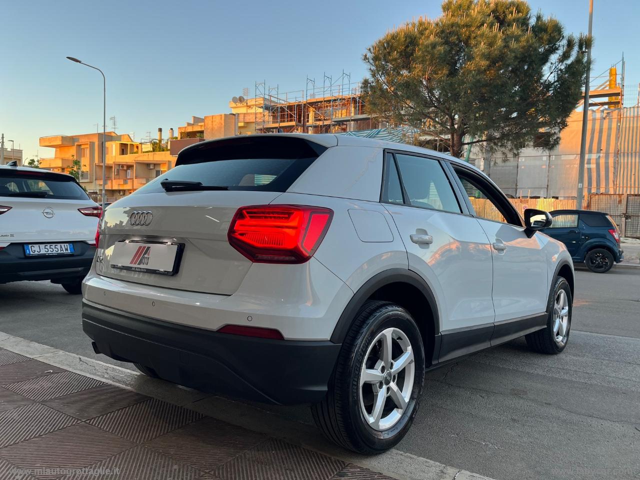 AUDI Q2 30 TDI S tronic Business Design