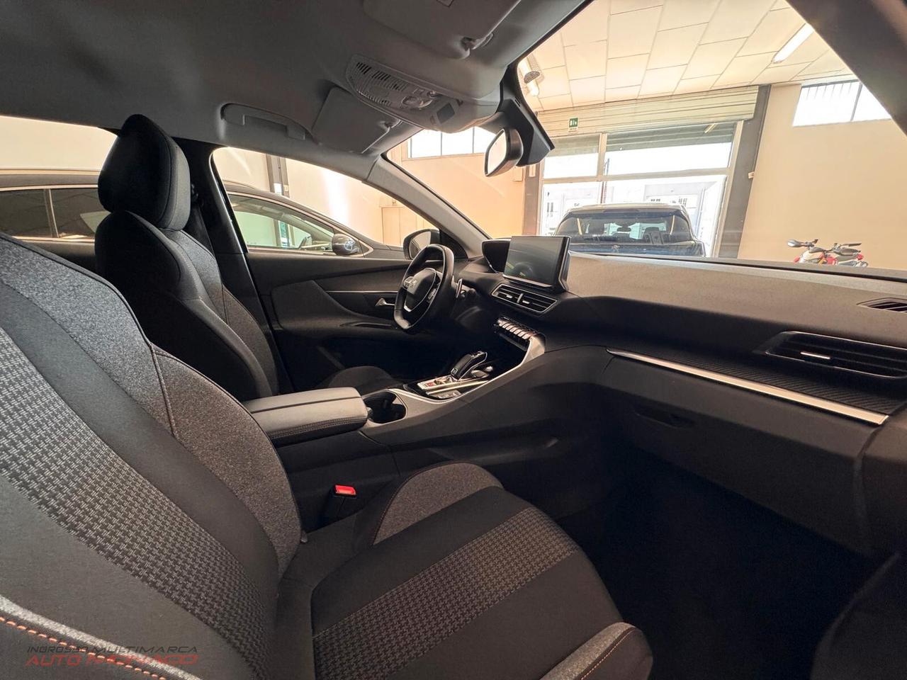 Peugeot 3008 BlueHDi 130cv EAT8 2021