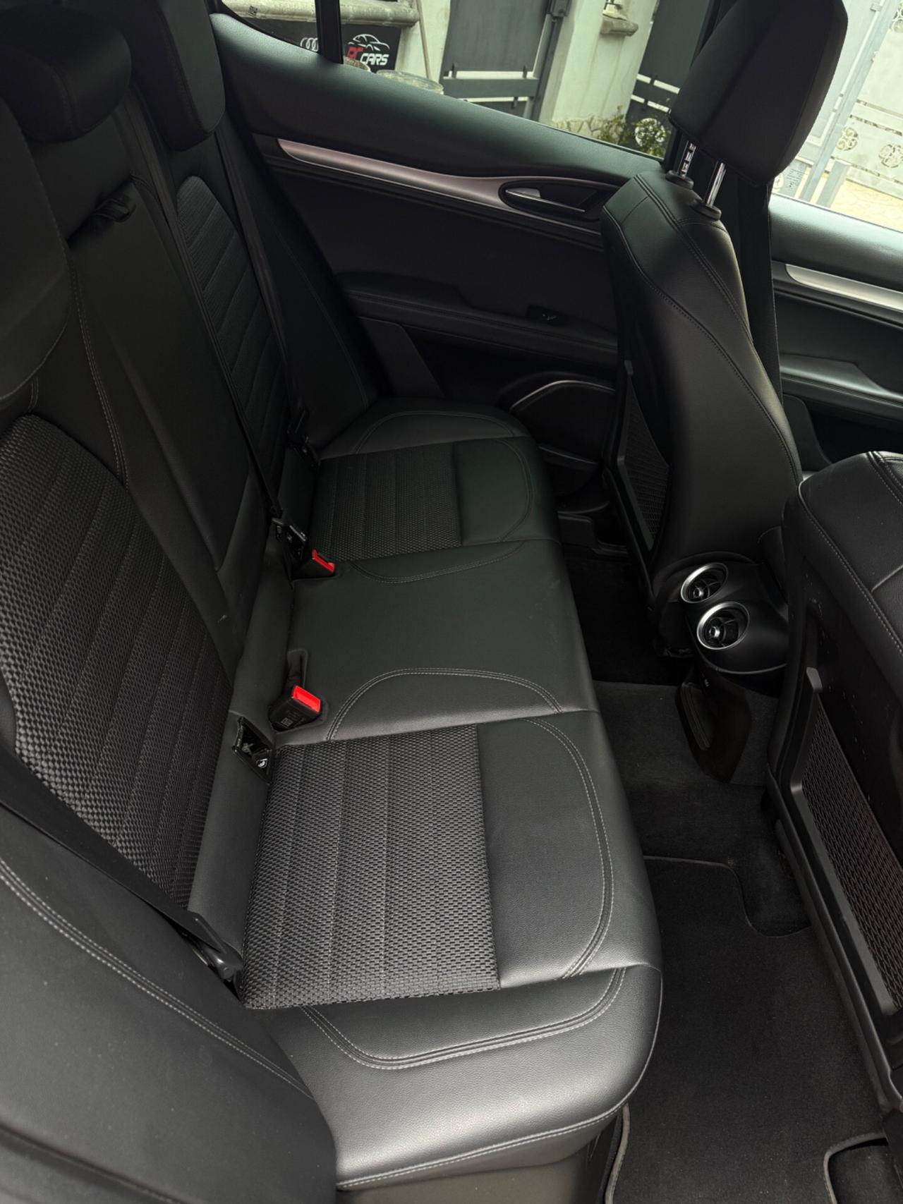 Alfa Romeo Stelvio 2.2 Turbodiesel 190 CV AT8 Q4 Sprint