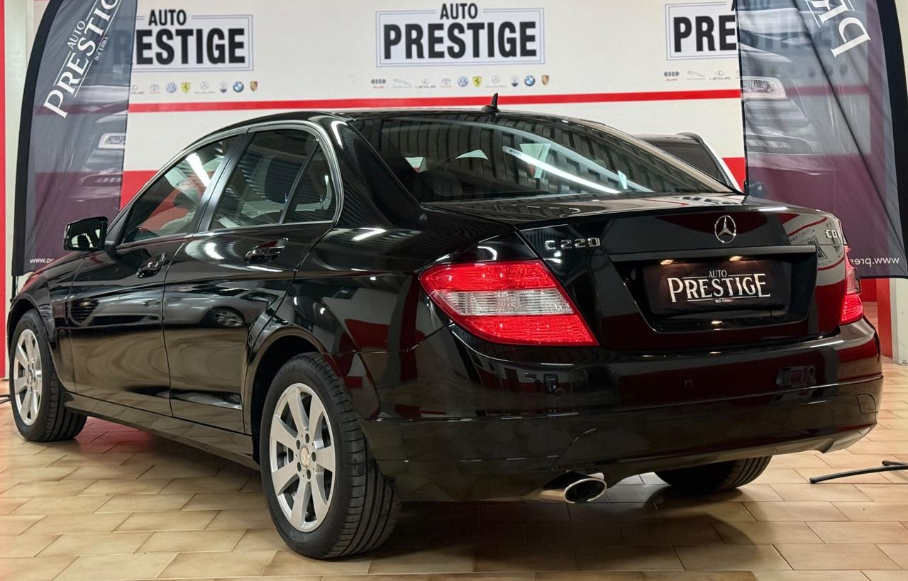 Mercedes-benz C 220 CDI BlueEFFICIENCY Avantgarde AMG