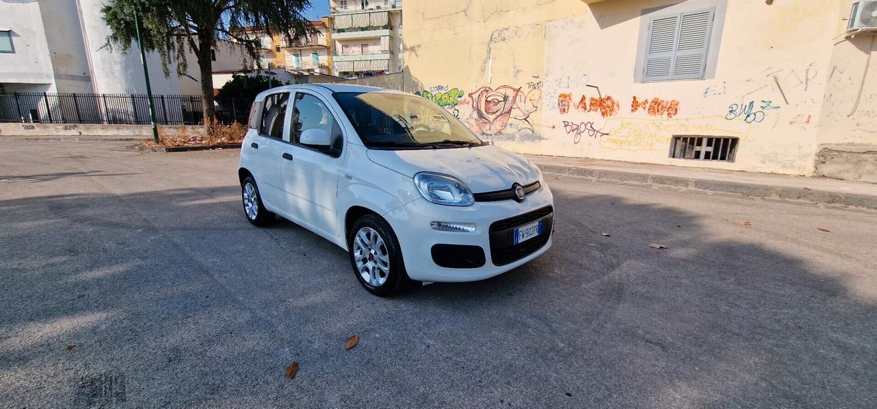 Fiat Panda 1.2 Lounge 69CV FINANZIAMENTI ANCHE SENZA BUSTA PAGA