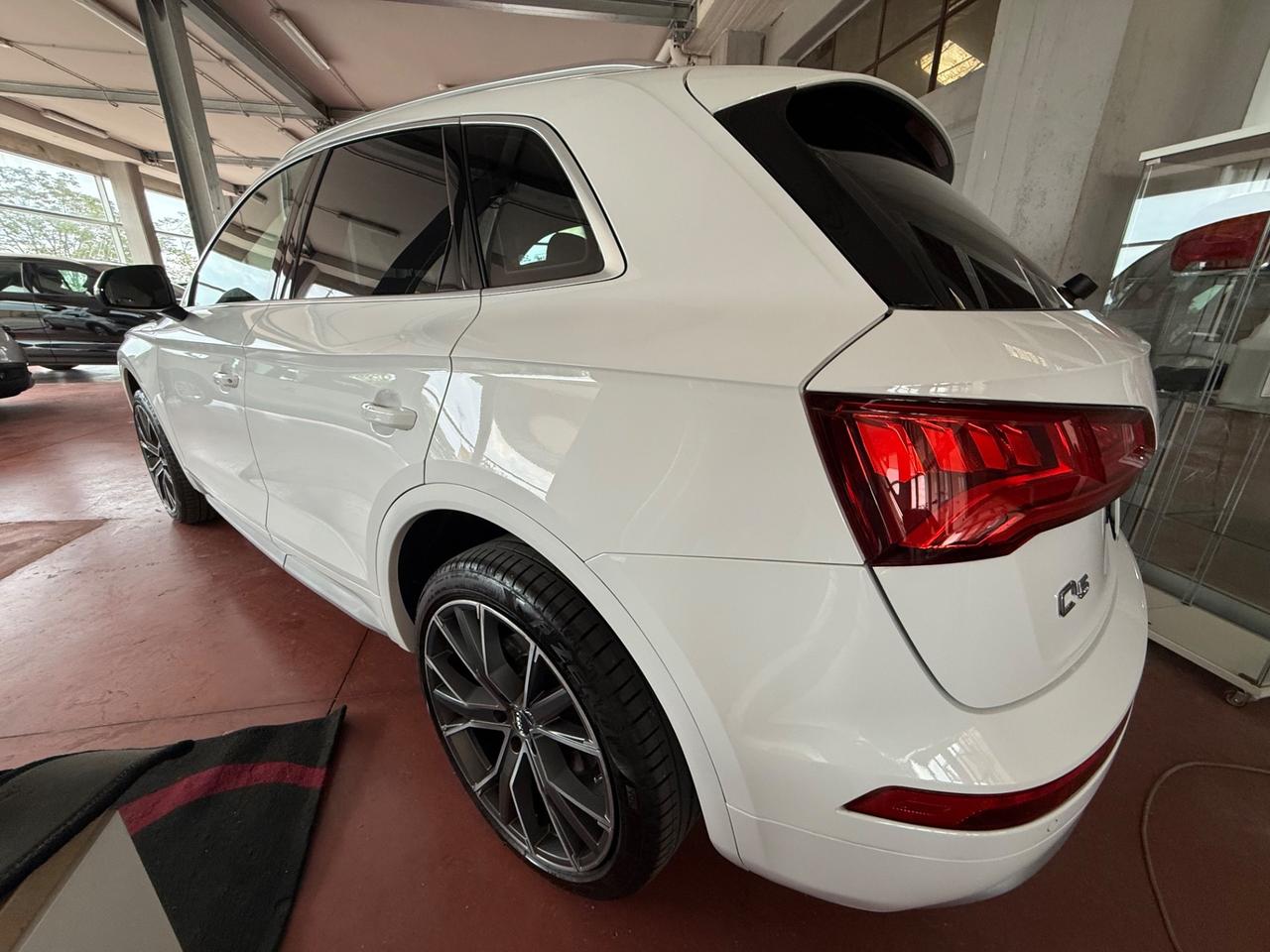 Audi Q5 2.0 TDI 190 CV quattro S tronic line plus solo da Qualitycars Pescara