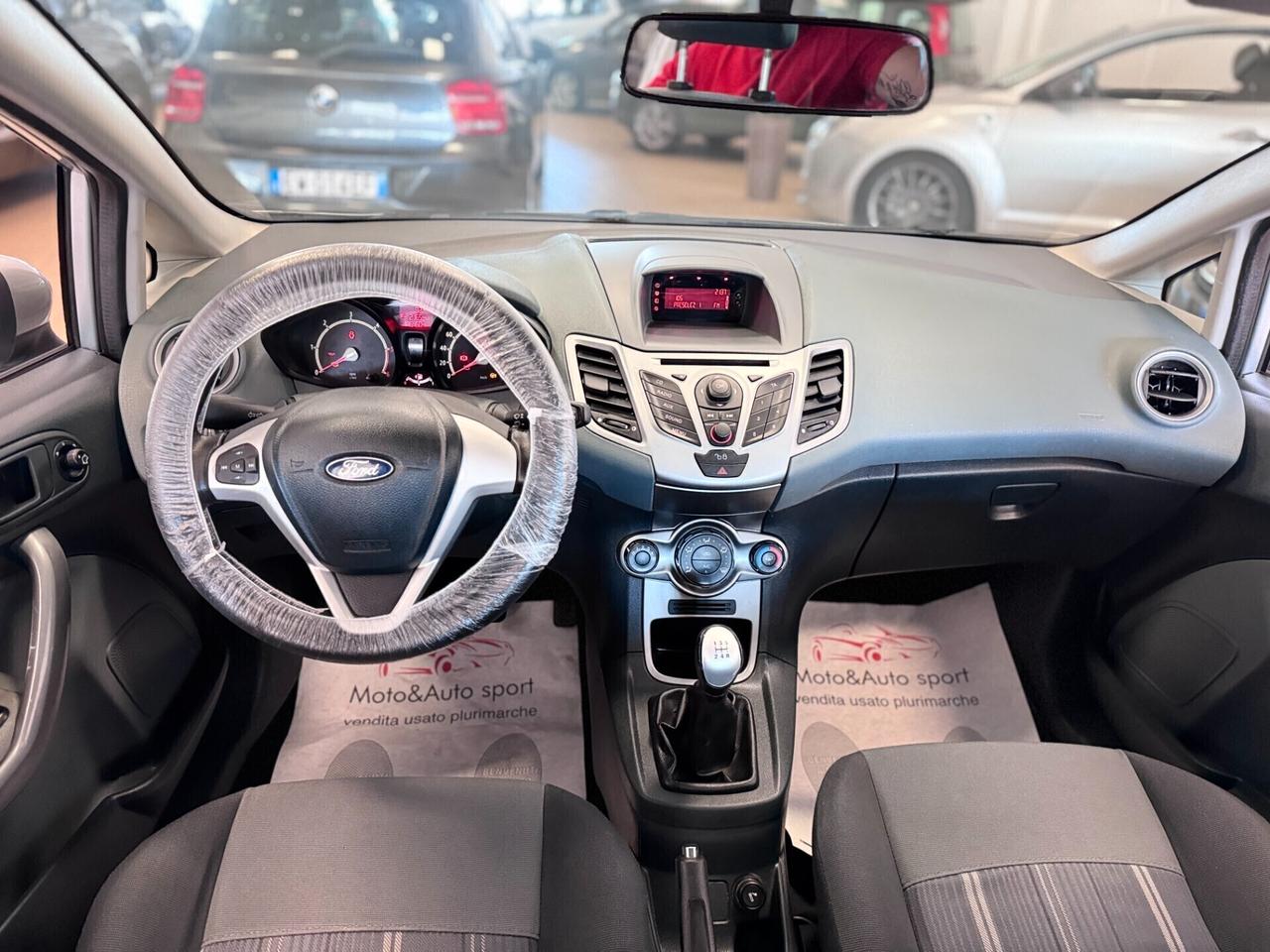 Ford Fiesta 1.4 TDCi 68CV 5 porte Titanium