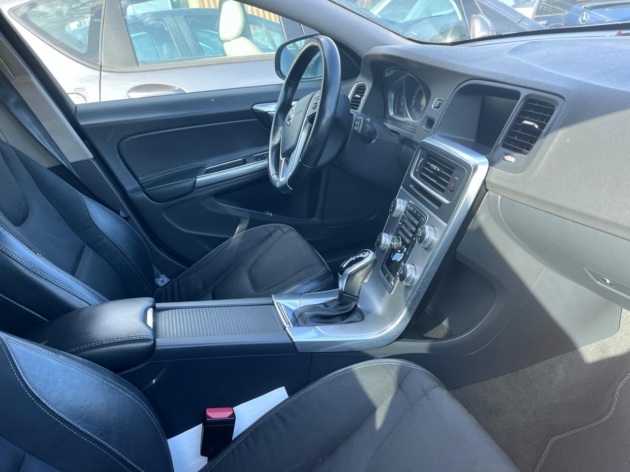 Volvo V60 D3 Geartronic Summum