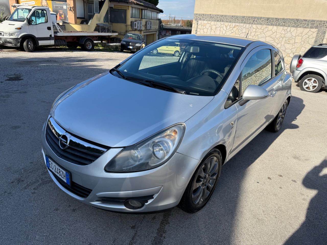 Opel Corsa 1.2 80CV 3 porte GPL-TECH Edition