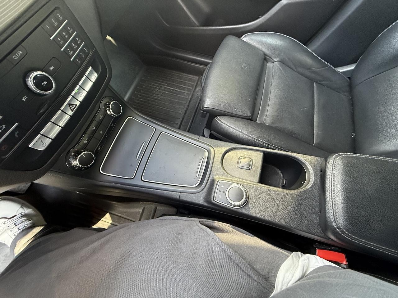 MERCEDES CLASSE B 180D