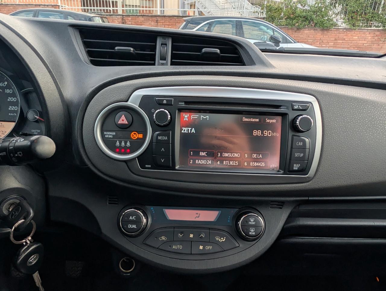 Toyota Yaris 1.3 5 porte Lounge