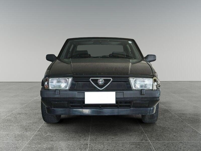 Alfa Romeo 75 2.0