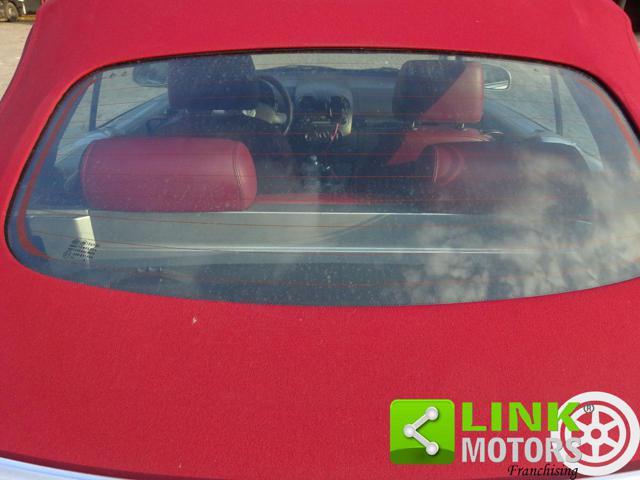 VOLKSWAGEN New Beetle 1.6 Cabrio RED EDITION