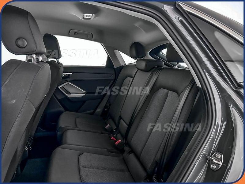 Audi Q3 Sportback 1.5 Sportback 35 tfsi mhev s-tronic