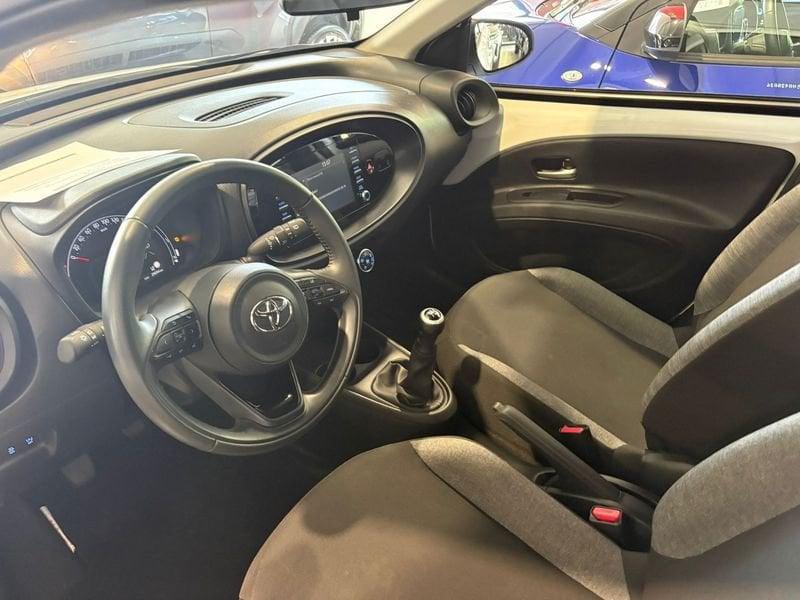 Toyota Aygo X 1.0B (72 CV) Active