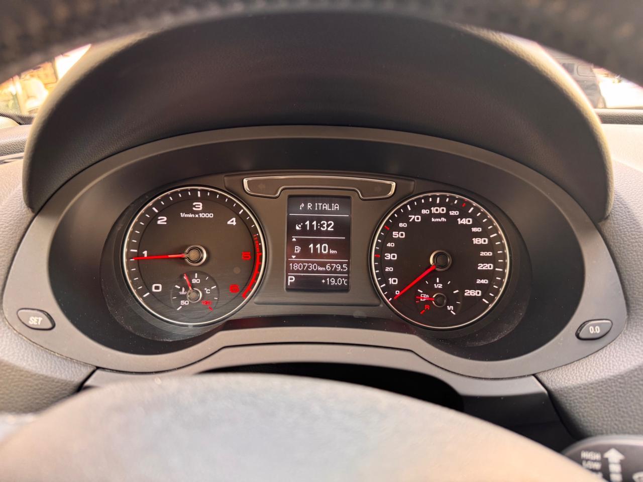 Audi Q3 2.0 TDI 150 CV Business