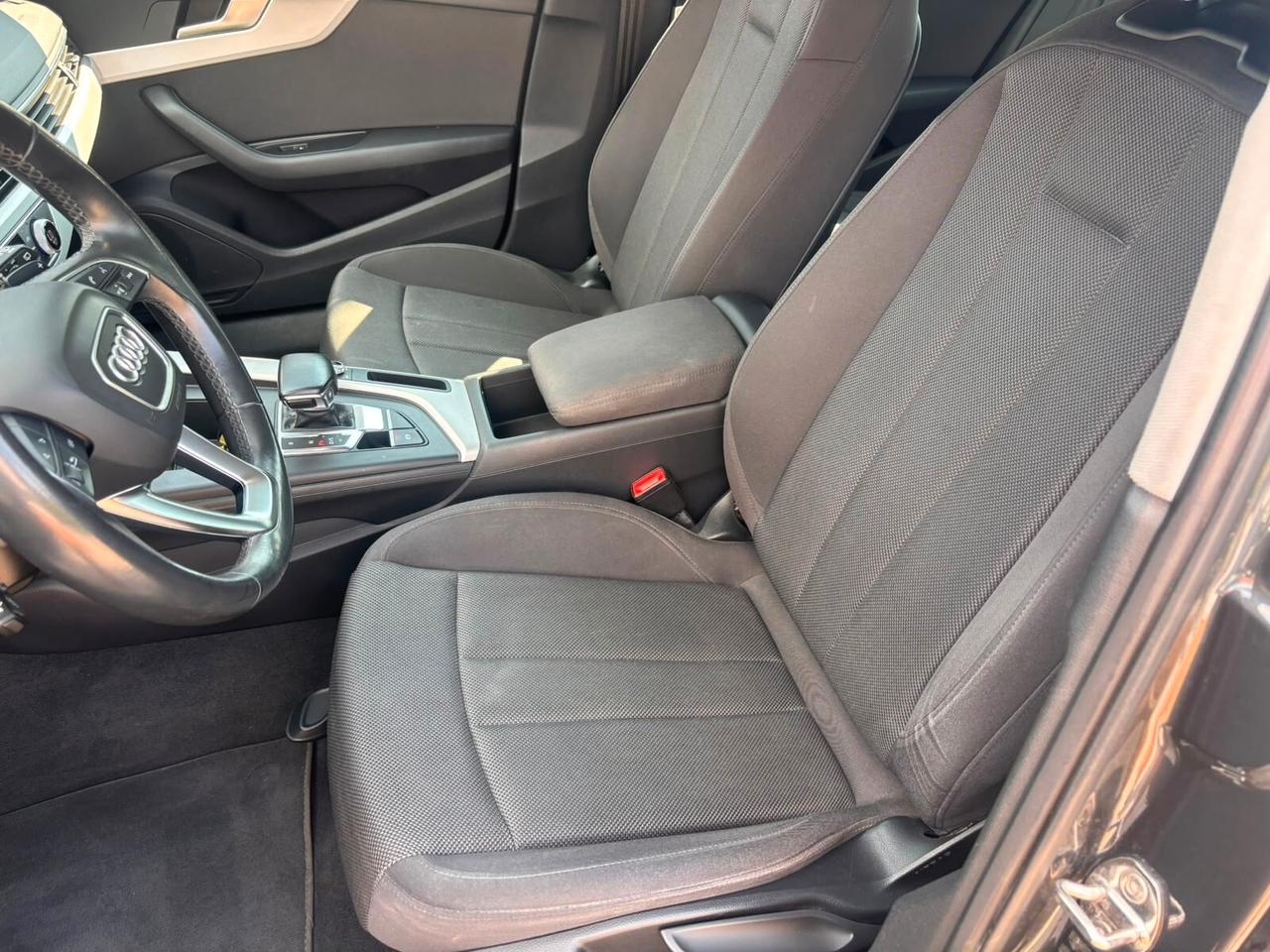 Audi A4 Avant 30 TDI/136 CV S tronic Business Advanced