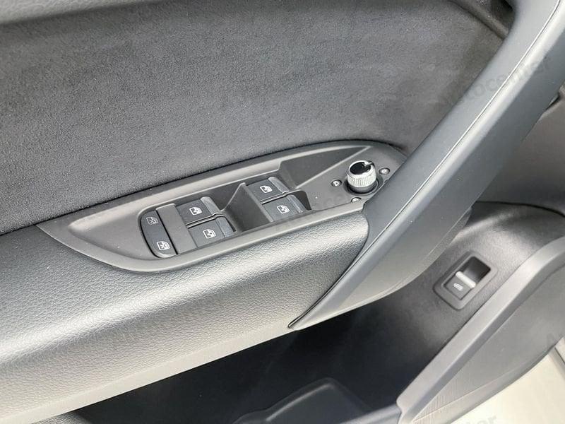 Audi Q5 Sportback 40 tdi Black Line quattro 204cv s-tronic