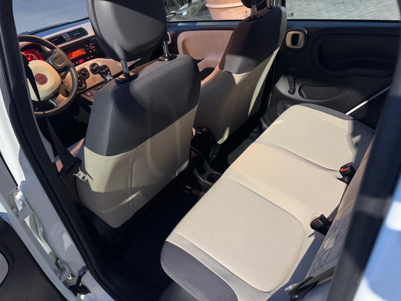 Fiat Panda 1.2 Easy — SOLO 2600 Km —