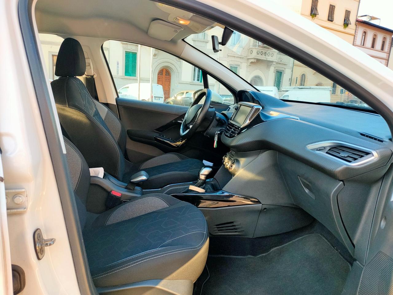 Peugeot 2008 PureTech 82 S&S Active Neopatentati