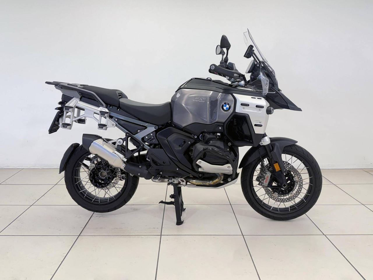 BMW R 1300 GS Adventure Triple Black