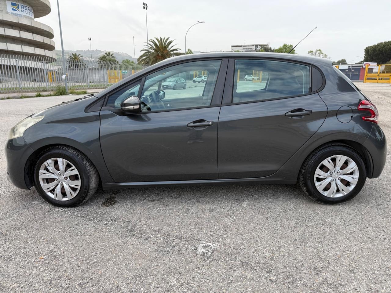 Peugeot 208 1.4 HDi 68 CV 5 porte Active