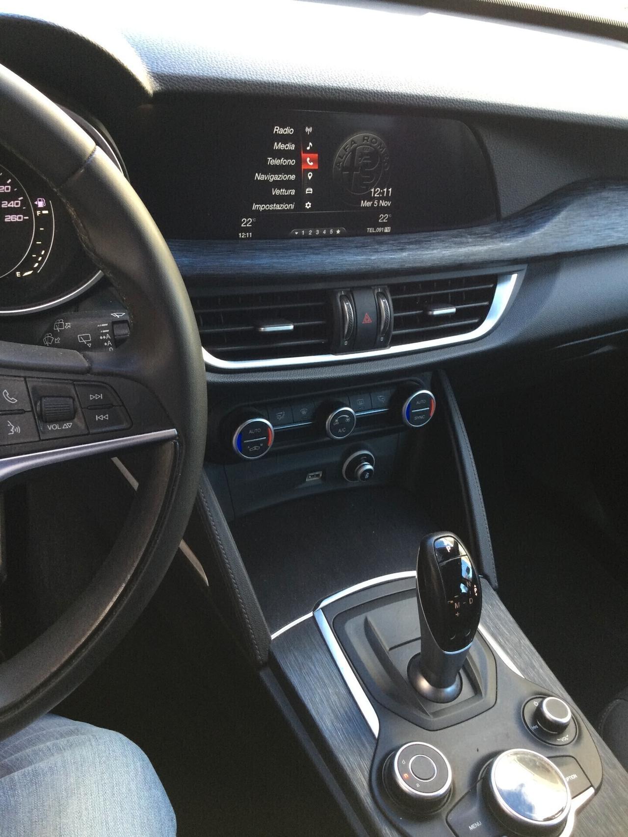 Alfa Romeo Stelvio 2.2 Turbodiesel 160 CV AT8 RWD Business