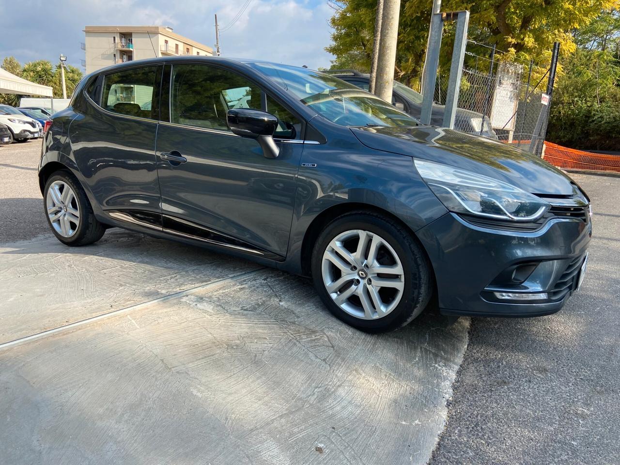 Renault Clio dCi 8V 75 CV