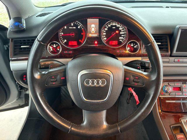 AUDI A8 3.0 V6 TDI TRAZIONE INTEGRALE POCHI CHILOMETRI