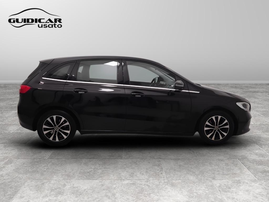 Mercedes-Benz Classe B - W247 2018 - B 180 d Sport auto