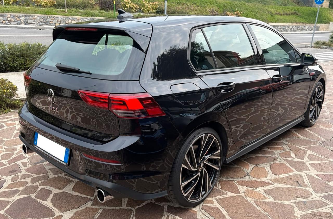 Volkswagen Golf GTI 2.0 TSI DSG