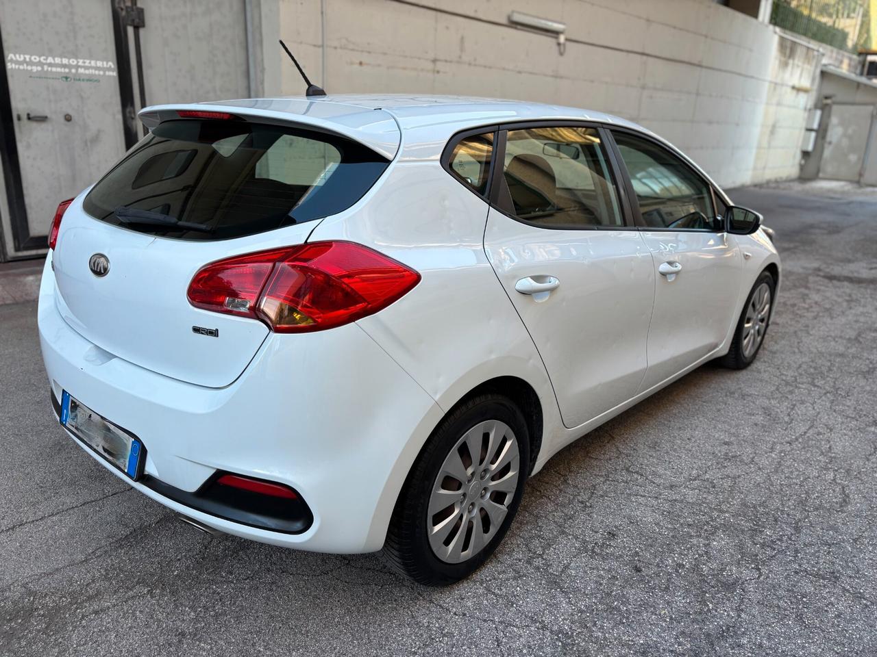 Kia Ceed cee'd 1.4 CRDi OK NEOPATENTATI GRANDINATA