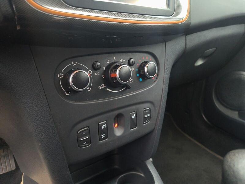 Dacia Sandero 0.9 TCE BRAVE