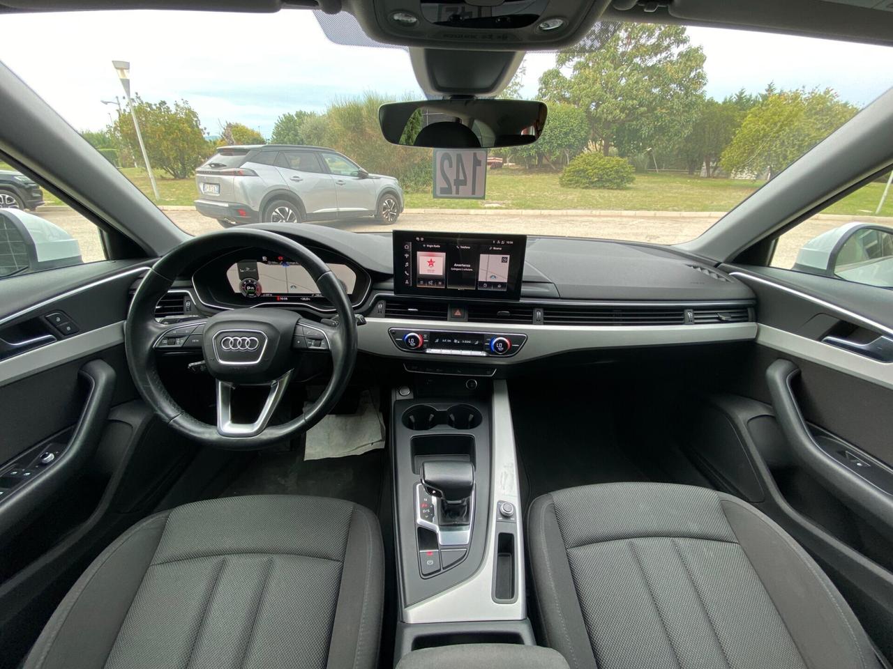 Audi A4 Avant 30 TDI/136 CV S tronic Business Advanced