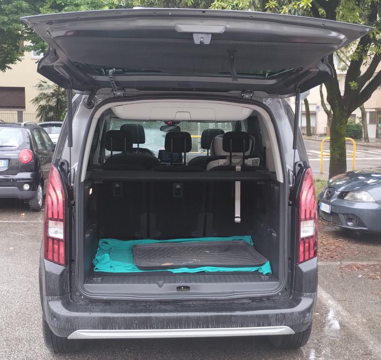 Peugeot Rifter BlueHDi 130 S&S GT Line Standard