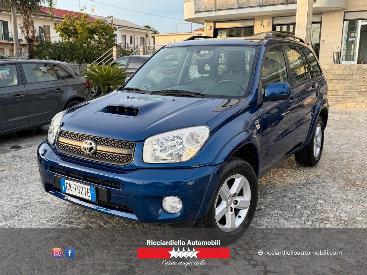 Toyota RAV 4 2.0 Tdi D-4D cat 5 porte Sol