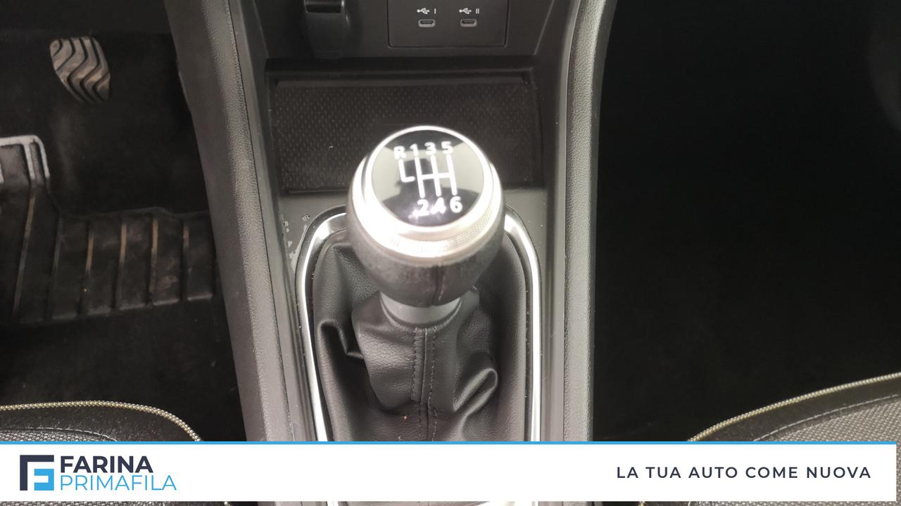 RENAULT Captur II 2024 - Captur 1.0 tce Techno 90cv