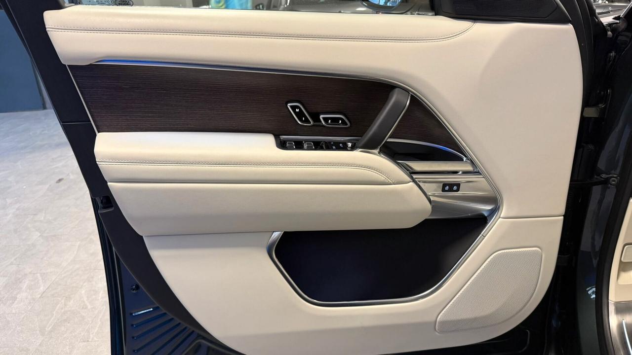 LAND ROVER RANGE 3.0D l6 350 CV AUTOBIOGRAPHY 2025 STRAFULL