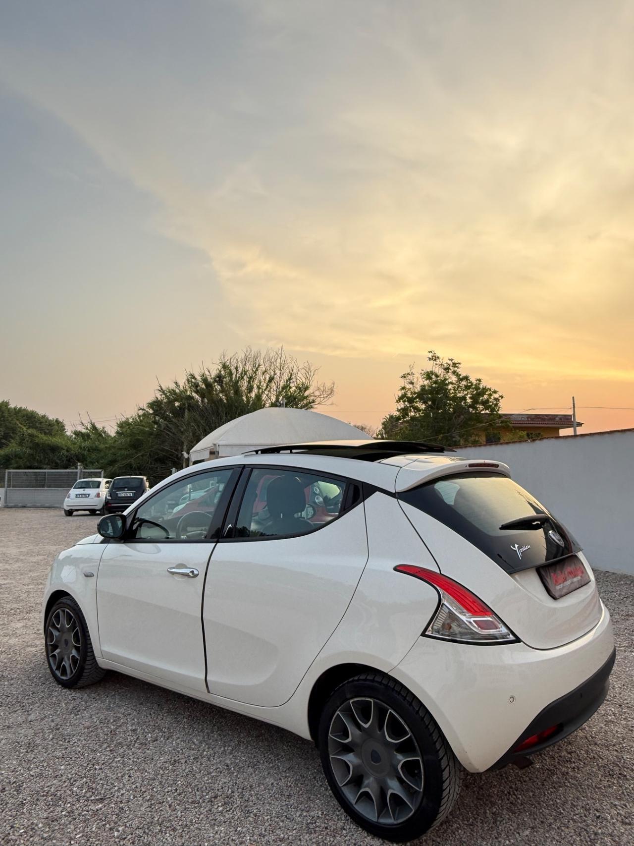 Lancia Ypsilon 1.3 MJT 16V 95 CV 5 porte S&S Platinum