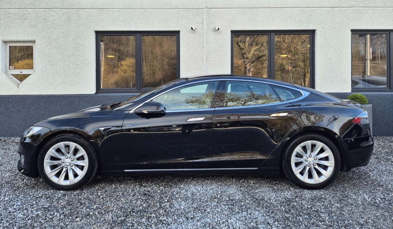Tesla Model S 75D