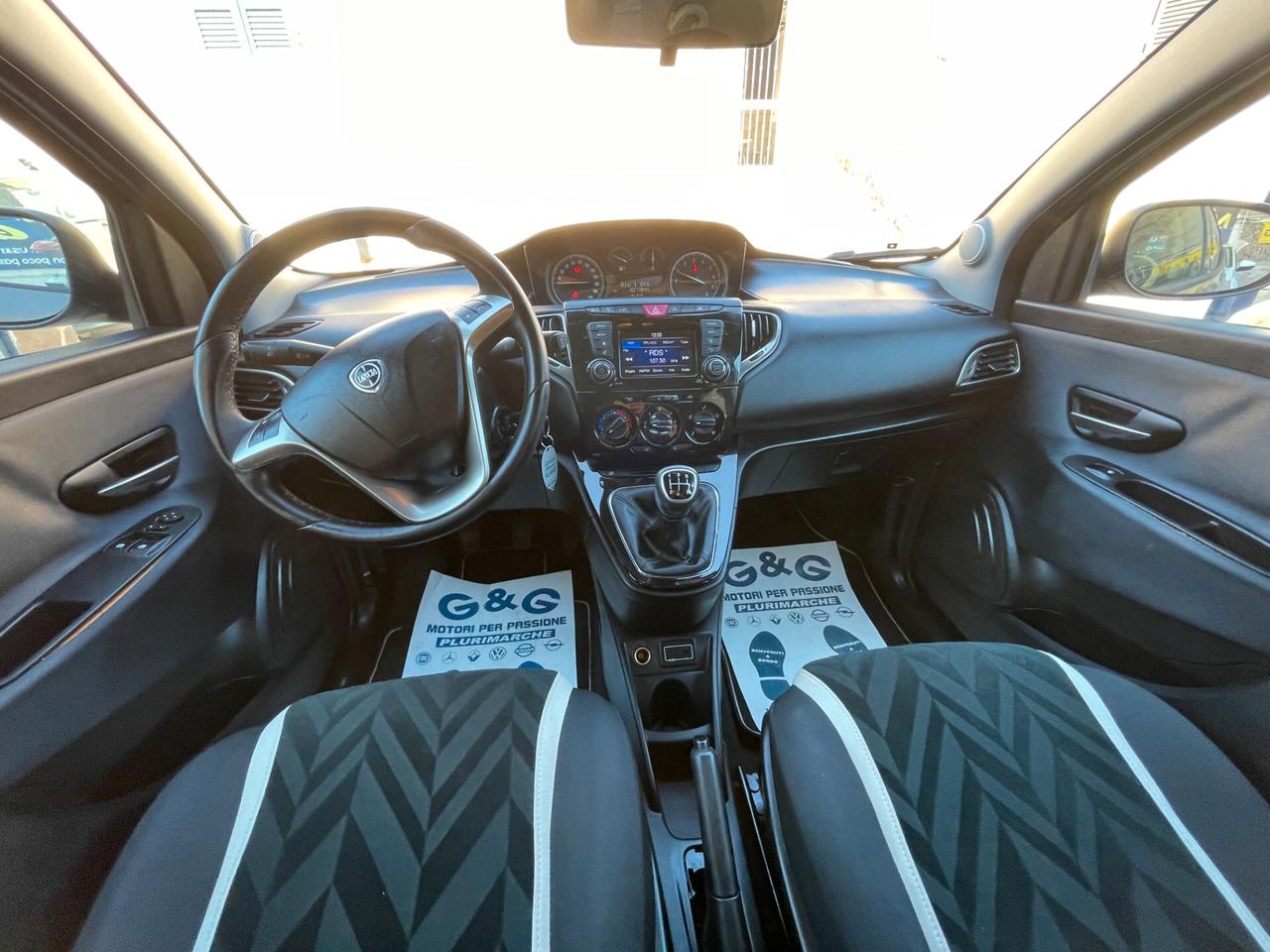 Lancia Ypsilon 1.2 69 CV 5 porte GPL Ecochic Gold