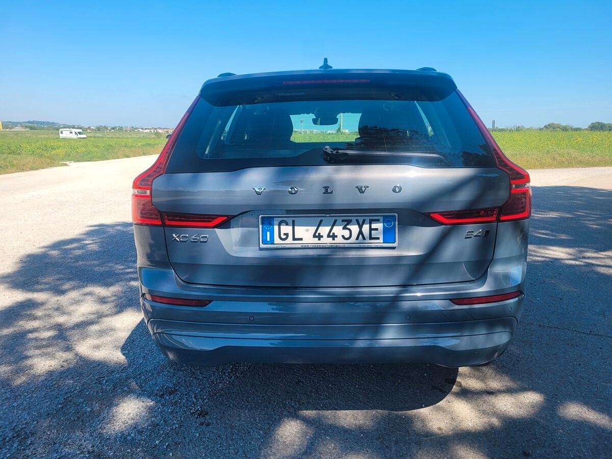 Volvo XC 60 B4 (d) AWD automatico Core