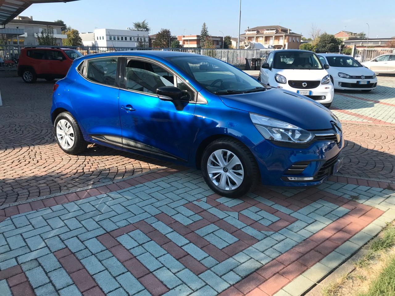 Renault Clio dCi 8V 75 CV 5 porte Moschino Life