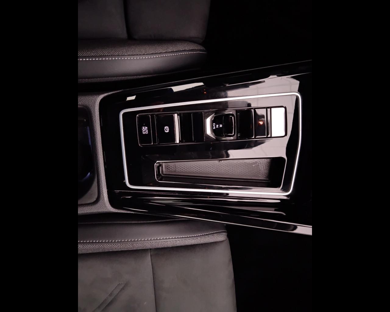 VOLKSWAGEN Golf VIII 2024 - Golf 2.0 tdi Life 150cv dsg