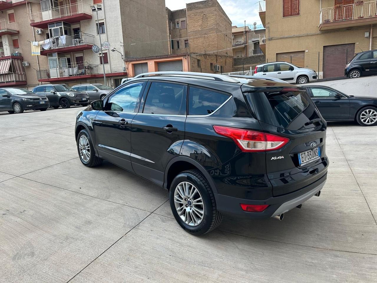 Ford Kuga 2.0 TDCI 140 CV 4WD Powershift Plus Gancio di traino