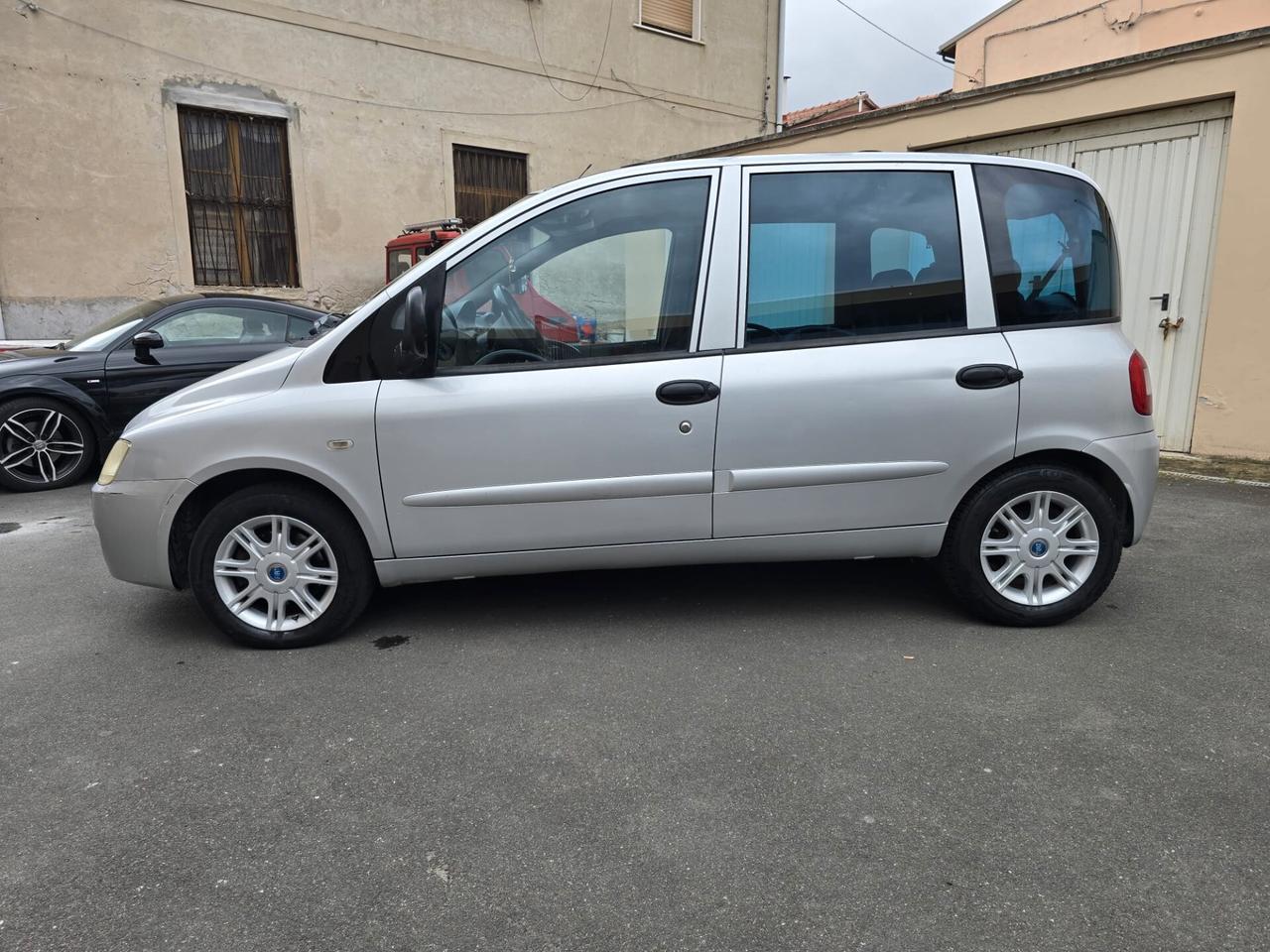 Fiat Multipla 1.9 MJT Emotion possibilita 12 mesi garanzia