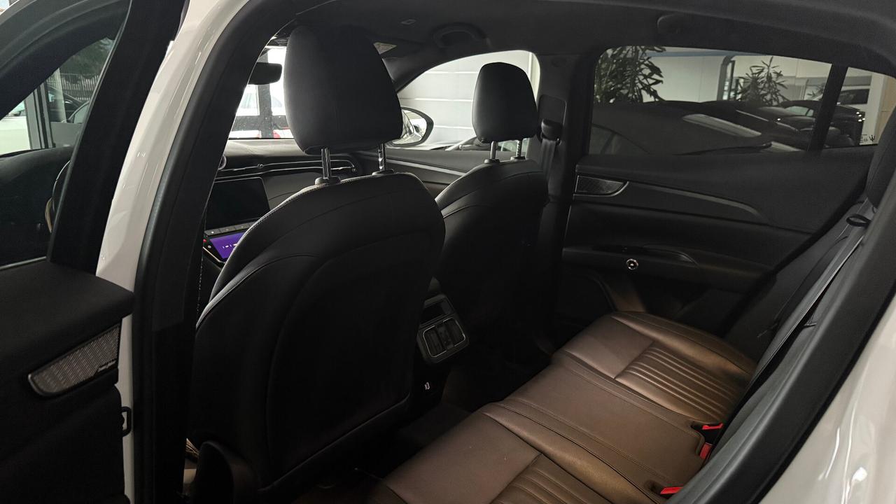 Maserati Grecale MHEV 300 CV AWD GT