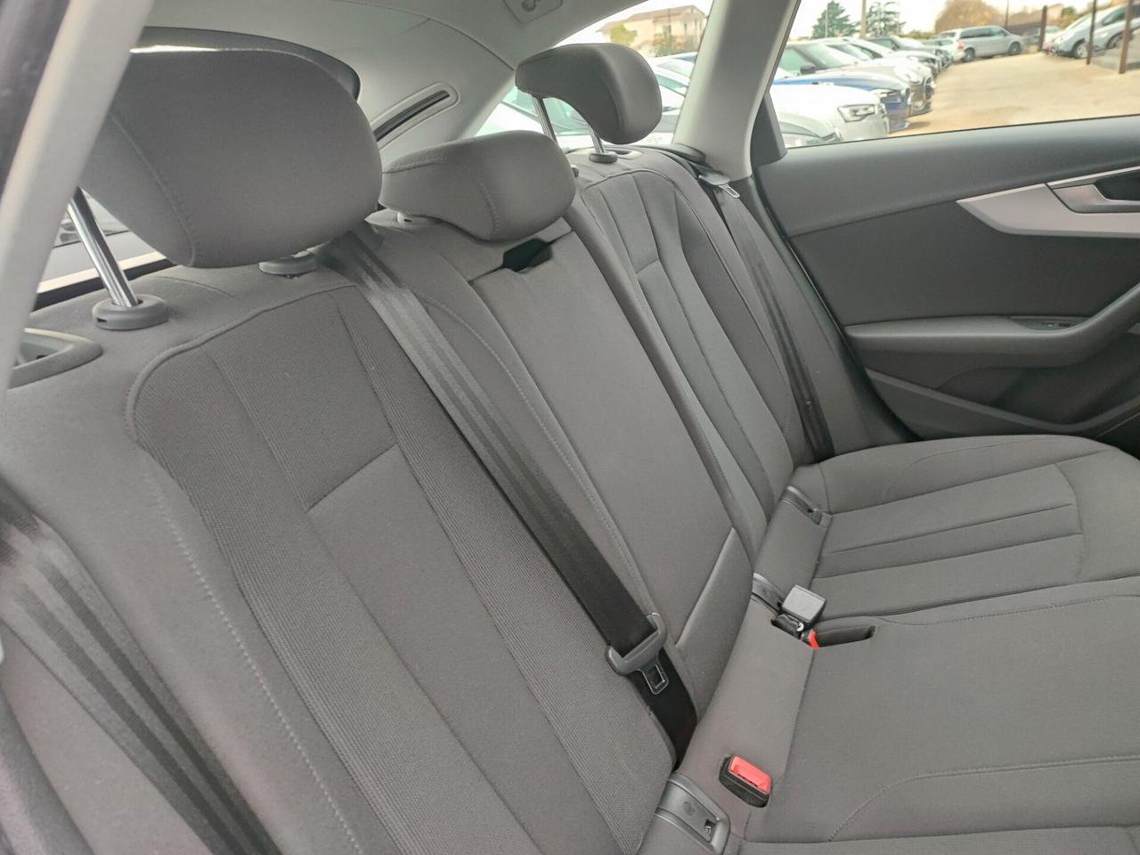 Audi A4 Avant 2.0 TDI 150 CV ultra Sport